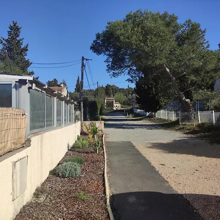 Le Jardin Des Rocailles - 4 Climatisee Avec Piscine A Deux Pas D'avignon Villa Villeneuve-lès-Avignon