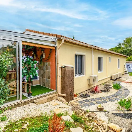 Villa Familiale 4 étoiles Avec Piscine Et Climatisation En Provence Villeneuve-lès-Avignon
