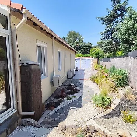 Familiale Avec Piscine Et Climatisation En Provence *