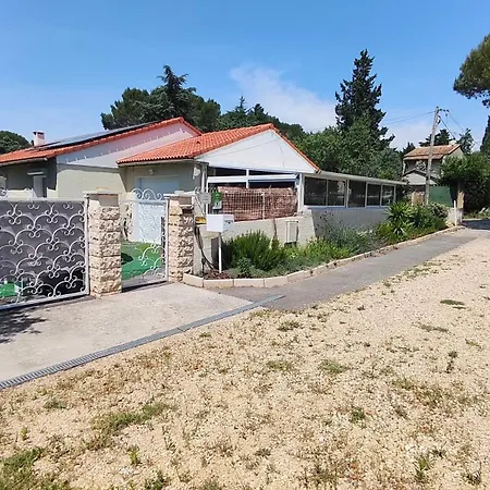Familiale Avec Piscine Et Climatisation En Provence Villa