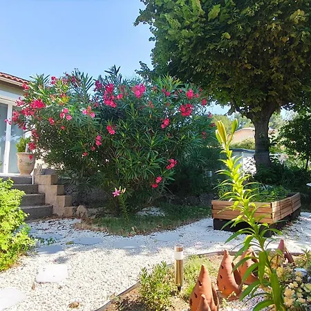 Villa Familiale Avec Piscine Et Climatisation En Provence Villeneuve-lès-Avignon